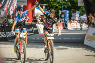 Salzkammergut Trophy 2018 A-Strecke Sieger Damen (Foto: Sportograf)